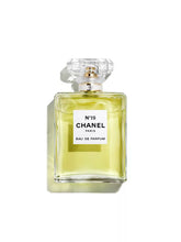 Lade das Bild in den Galerie-Viewer, Damenparfüm Nº 19 Chanel Spray EDP