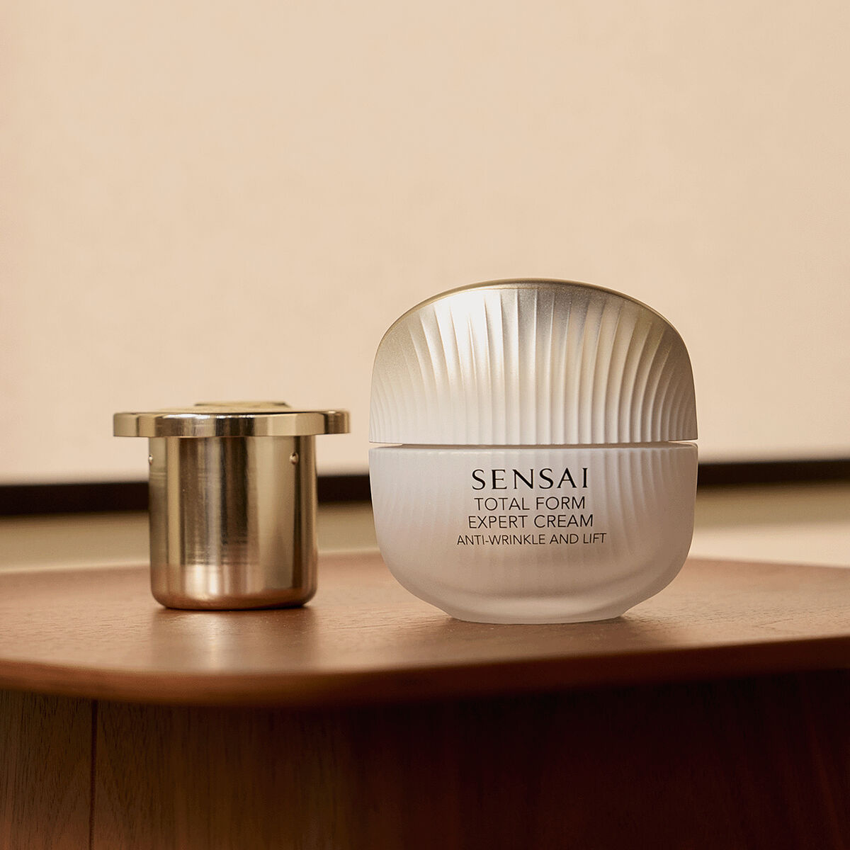 V1H40BB93BF30F4FF3D06F64A3B3EB7BA64RP3