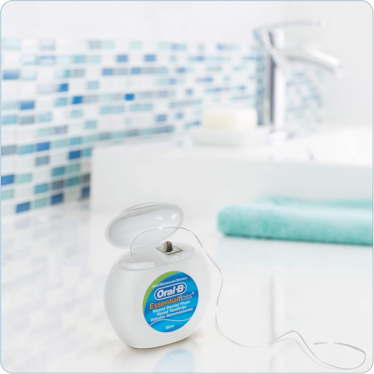 Oral-B Essential Mint Dental Floss 50 m