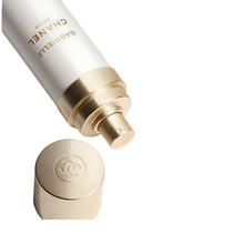 Afbeelding in Gallery-weergave laden, Chanel Gabrielle Deodorantspray