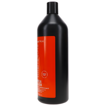 Charger l'image dans la galerie, Shampooing Mega Sleek de Matrix Total Results