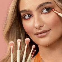 Charger l'image dans la galerie, Ensemble de pinceaux de maquillage Ecotools Elements Fire Fiery Eyes (6 pcs)