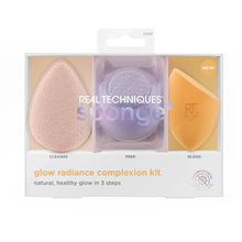 Cargar imagen en el visor de la galería, Esponja de maquillaje Real Techniques Sponge + Glow Radiance Complexion (3 uds.)