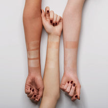 Cargar imagen en el visor de la galería, Set de maquillaje Essence Choose Your Glow Highlighter Make-Up Set