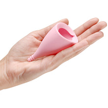 Charger l'image dans la galerie, Coupe Menstruelle Lily Cup A Intimina Lily Cup A Rose Clair