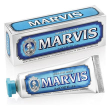 Lade das Bild in den Galerie-Viewer, Dentifrice Menthe Aquatique Marvis (25 ml)
