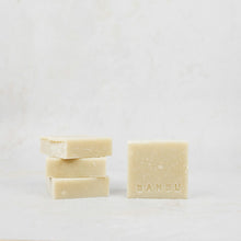 Load image into Gallery viewer, Natural Glycerine Soap Bar Banbu Dry Skin Normal Skin (100 g)