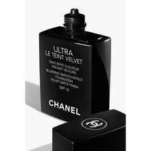 Cargar imagen en el visor de la galería, Liquid Make Up Base Ultra Le Teint Velvet Chanel - Lindkart