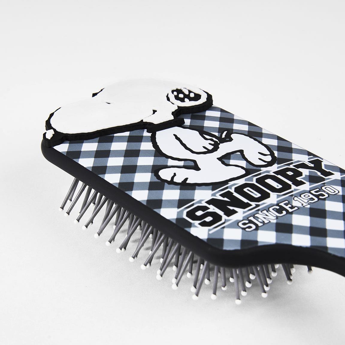 Snoopy Hair Brush Black & White 3