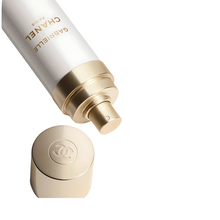 Load image into Gallery viewer, Chanel Gabrielle Deodorant Spray
