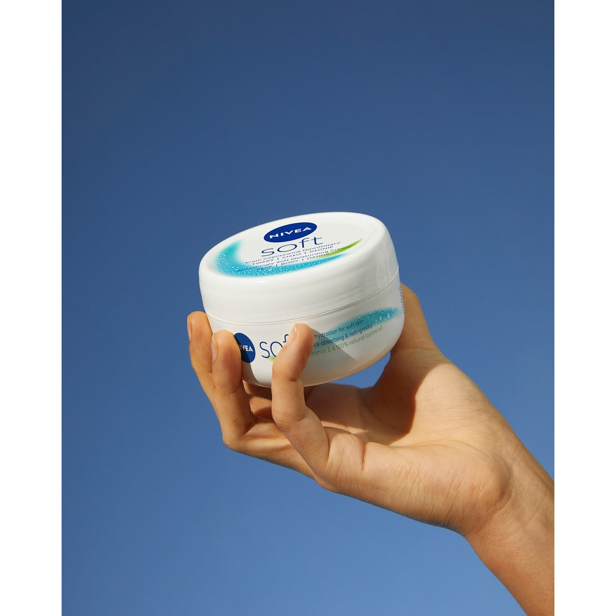 Nivea Moisturising Body Cream – Refreshing Daily Hydration for Soft Skin (375 ml) 1