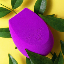 Load image into Gallery viewer, Ecotools Bioblender Make-up Sponge
