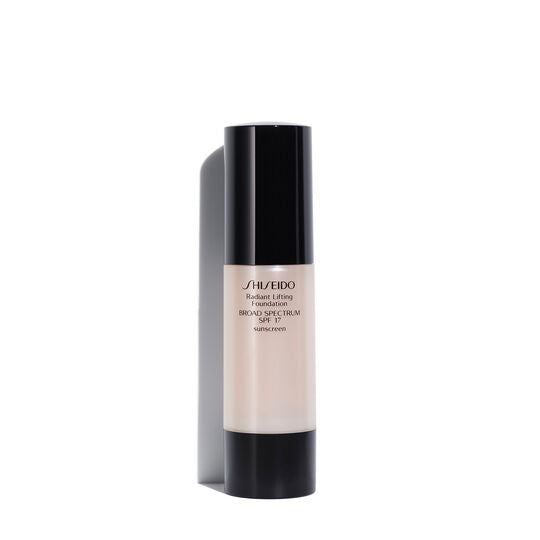 Liquid Make Up Base Radiant Lifting Shiseido Spf 17 (30 ml) - Lindkart