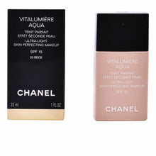 Charger l&#39;image dans la galerie, Base de maquillage liquide Chanel Vitalumière Aqua
