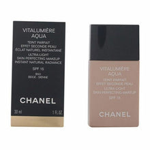 Cargar imagen en el visor de la galería, Base de maquillaje líquida Aqua Vitalumière de Chanel
