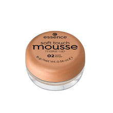 Cargar imagen en el visor de la galería, Mousse Make-up Foundation Essence Soft Touch 02-matt beige (16 g)
