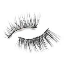 Cargar imagen en el visor de la galería, False Eyelashes Pro Magnetic Kit Accent Eylure
