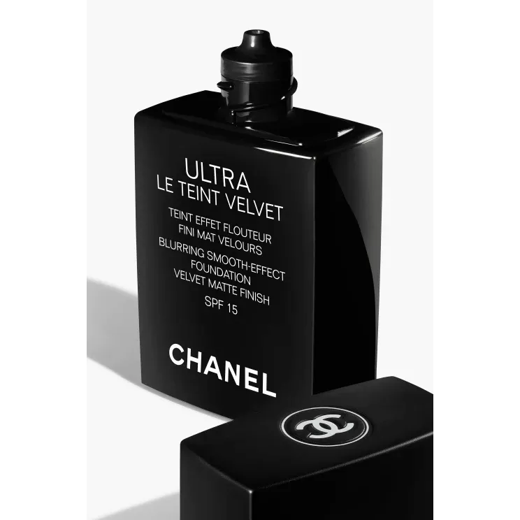 Liquid Make Up Base Ultra Le Teint Velvet Chanel - Lindkart